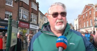 WATCH: Farmers lash out at Starmer as they protest inheritance tax changes