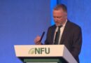 ‘I’m sorry!’ Steve Reed faces farmers’ fury as Labour MP’s NFU speech rocked by ‘tractor tax protest’