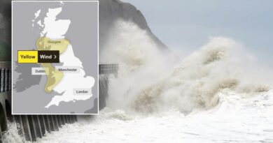 Met Office issues yellow wind warning as gales to strike west coast