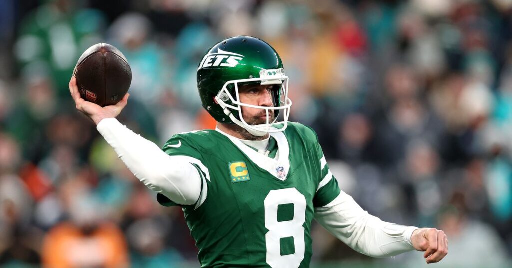 Aaron Rodgers to sign with Steelers after months of flirtation Aaron Rodgers to sign with Steelers after months of flirtation