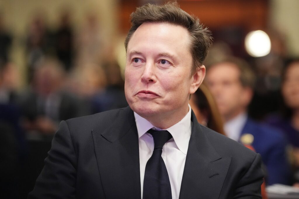 Elon Musk’s Dad Blames Social Media Meltdown on Adult Son Being Tired, Cranky