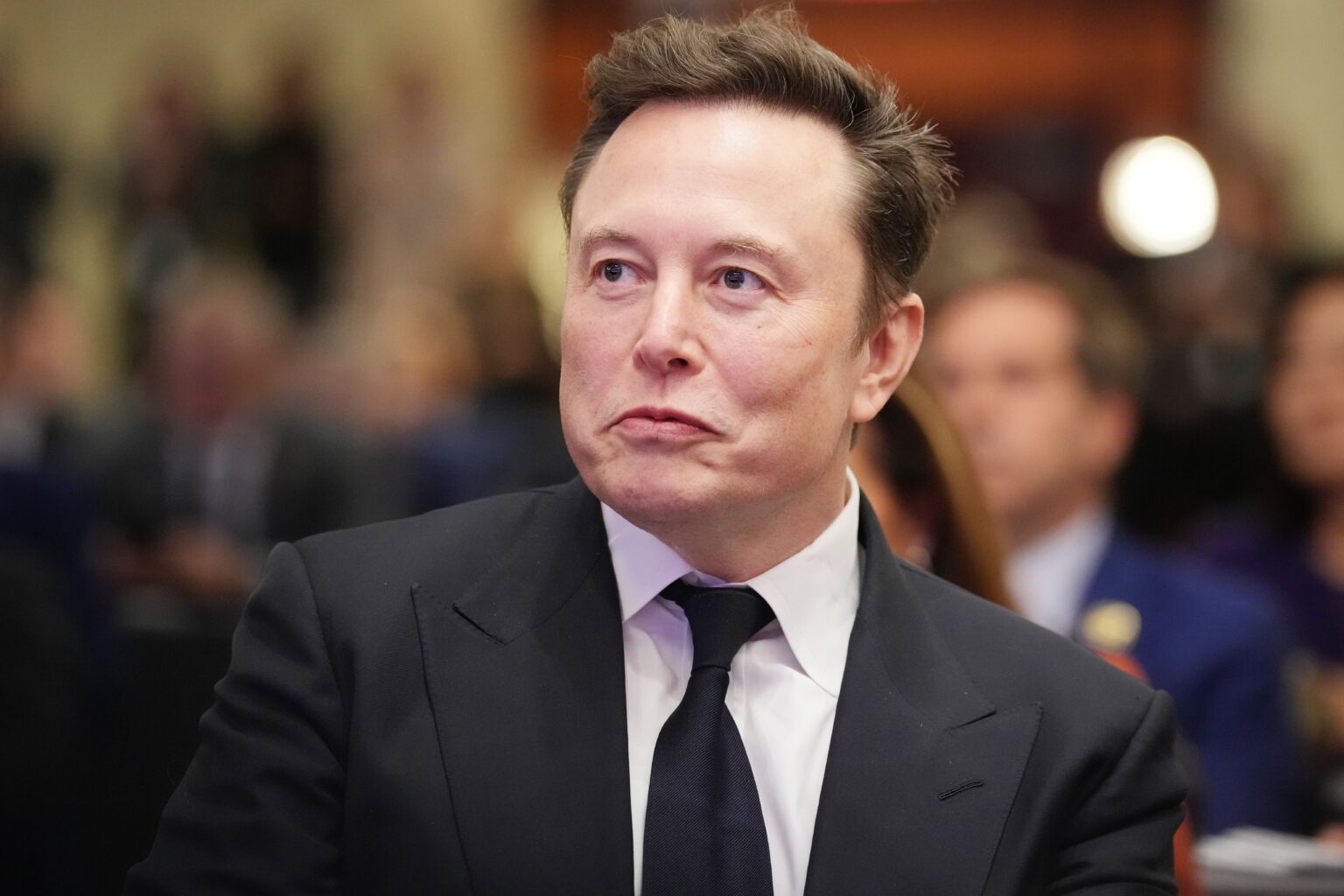 Elon Musk’s Dad Blames Social Media Meltdown on Adult Son Being Tired, Cranky