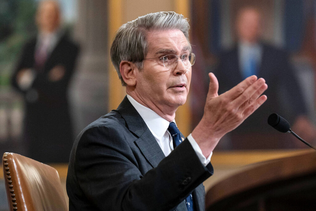 ‘Isn’t this embarrassing?’ Team Trump gets a brutal reminder about the weak economy