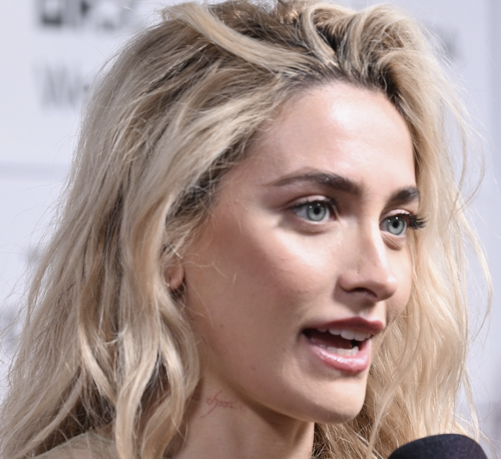 Paris Jackson Hits Back At Father Michael’s Fans Ahead Of 16th Anniversary Of Star’s Death Paris Jackson Hits Back At Father Michael’s Fans Ahead Of 16th Anniversary Of Star’s Death