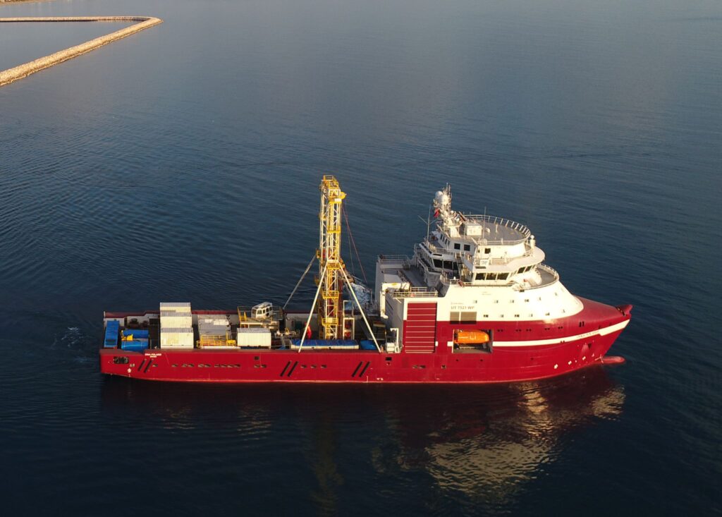 One of ‘world’s largest’ geotechnical vessels stays with Geoquip Marine till 2030
