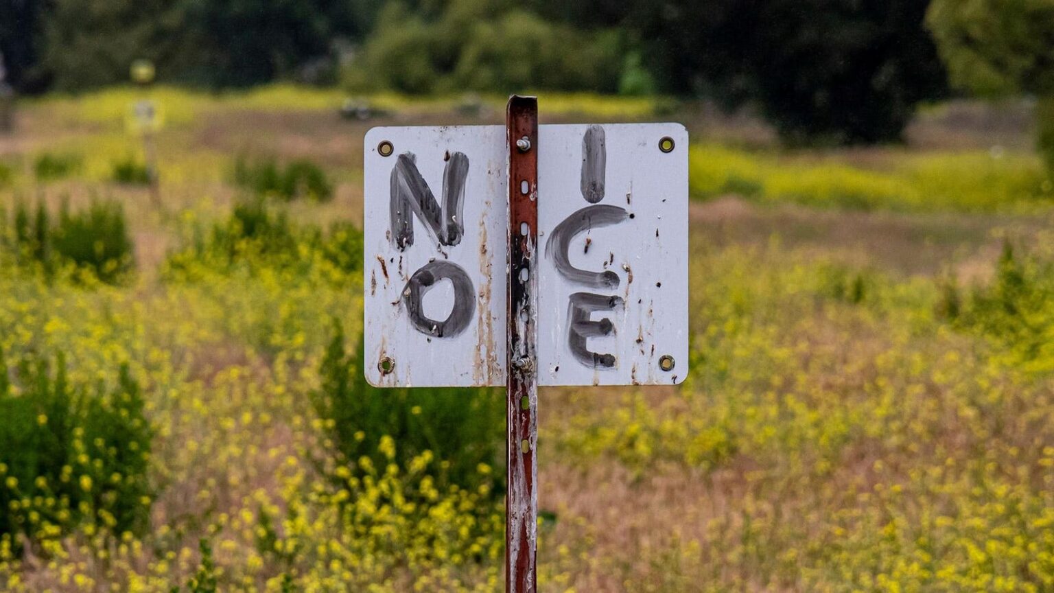 LA Residents Foil ICE Raids Using Amazon Ring’s Neighborhood Watch App