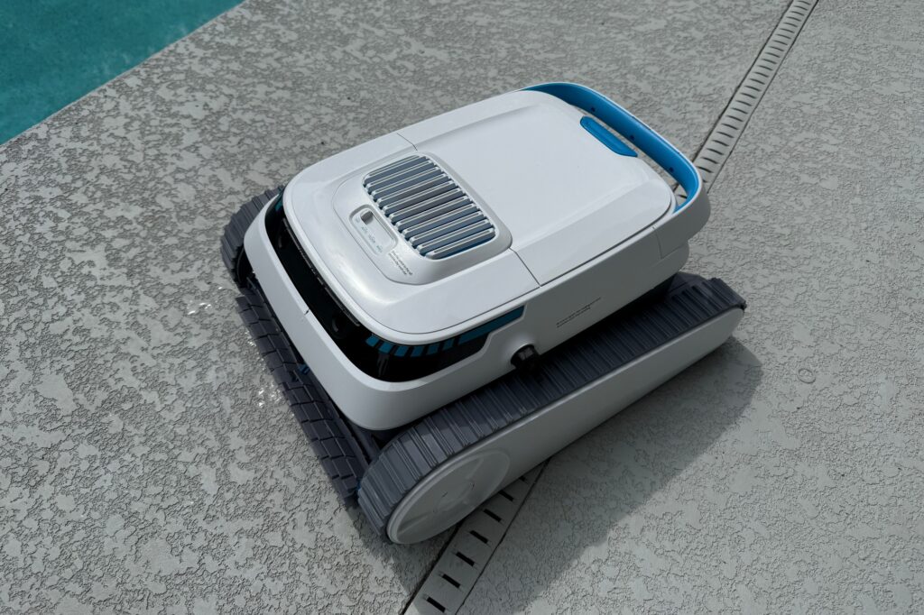 Airrobo PC10 robotic pool cleaner review: An effective low-budget cleaning option Airrobo PC10 robotic pool cleaner review: An effective low-budget cleaning option