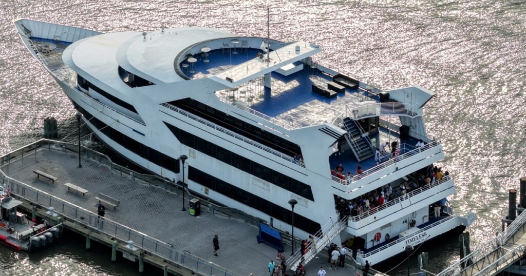 Yacht crashes into Hudson River harbor, injuring dozens