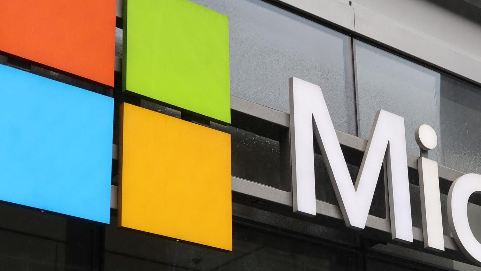 Microsoft’s Free Upgrade Deadline For 400 Million Windows Users