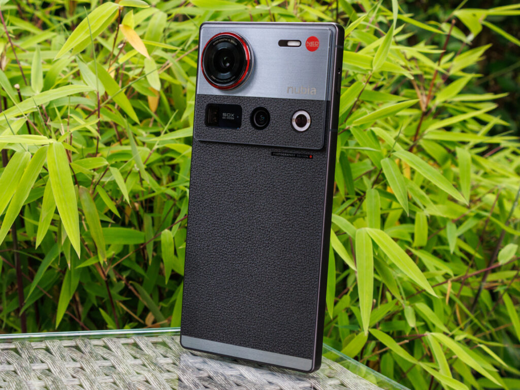 Nubia Z70S Ultra Smartphone Review: Lots of high-end features with an unusual retro camera look Nubia Z70S Ultra Smartphone Review: Lots of high-end features with an unusual retro camera look