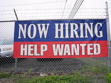 US applications for jobless aid fell to 233,000 last week as layoffs remain low US applications for jobless aid fell to 233,000 last week as layoffs remain low
