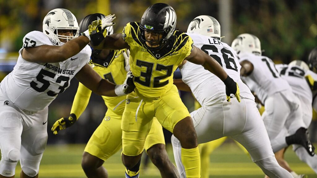 Oregon Ducks Four-Star Linebacker Commit Shuts Down Recruitment