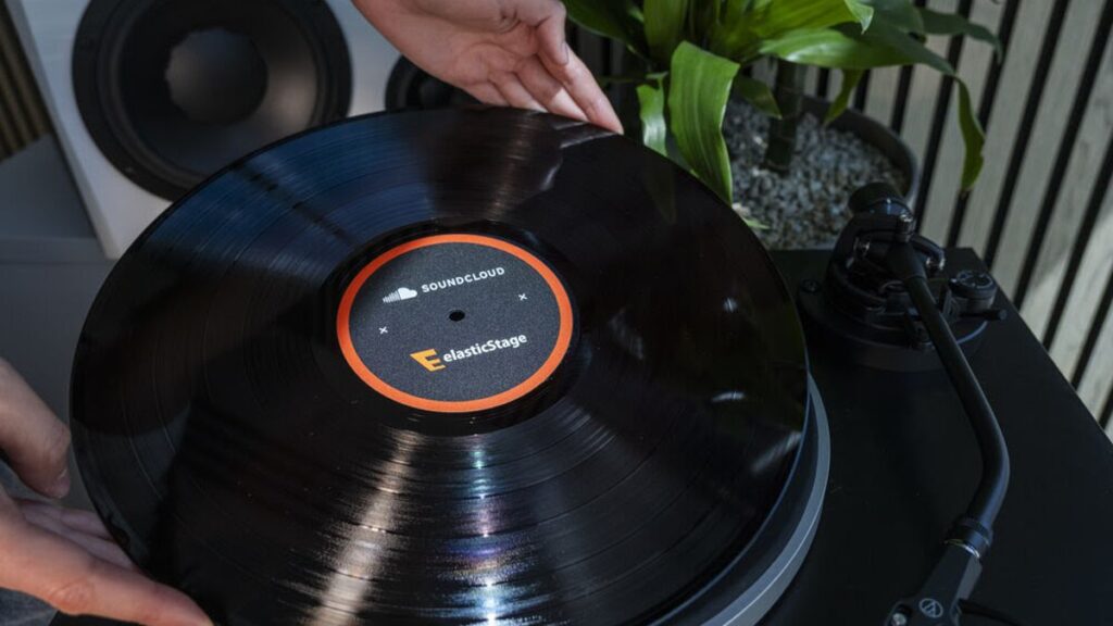 SoundCloud Taps elasticStage to Offer On-Demand Vinyl Production — Though Artists are Understandably Cautious SoundCloud Taps elasticStage to Offer On-Demand Vinyl Production — Though Artists are Understandably Cautious