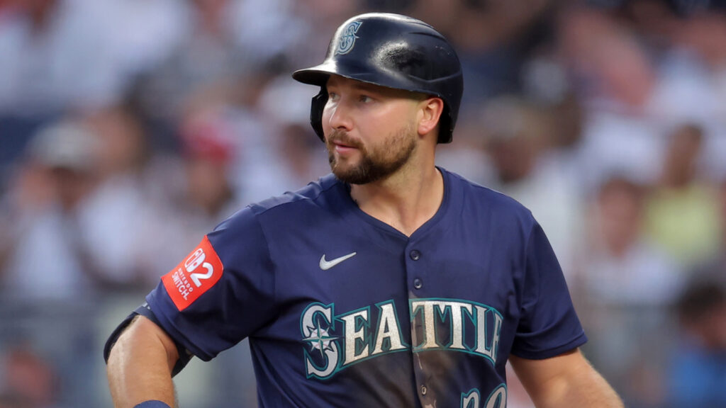 Mariners star Cal Raleigh’s magical year leads to big opportunity in 2026