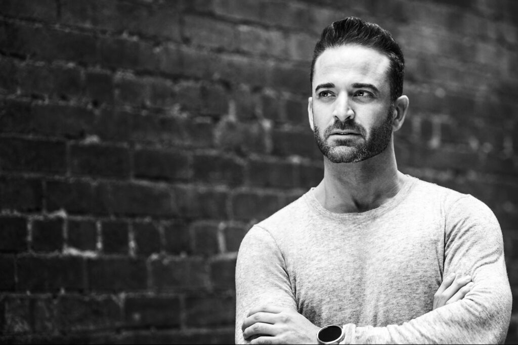 5 AI Tools Doing Overtime So You Can Run a Profitable Solo Business (Without Losing Your Mind)