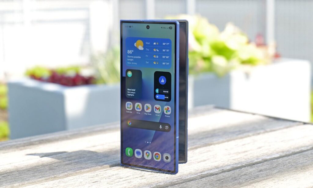 Engadget review recap: Galaxy Z Fold 7, Panasonic S1 II, Samsung QS700F and more