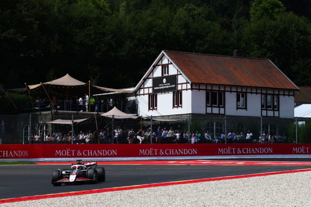 Ocon ‘savoure’ une cinquième place qui ‘veut dire beaucoup’ à Spa Ocon ‘savoure’ une cinquième place qui ‘veut dire beaucoup’ à Spa