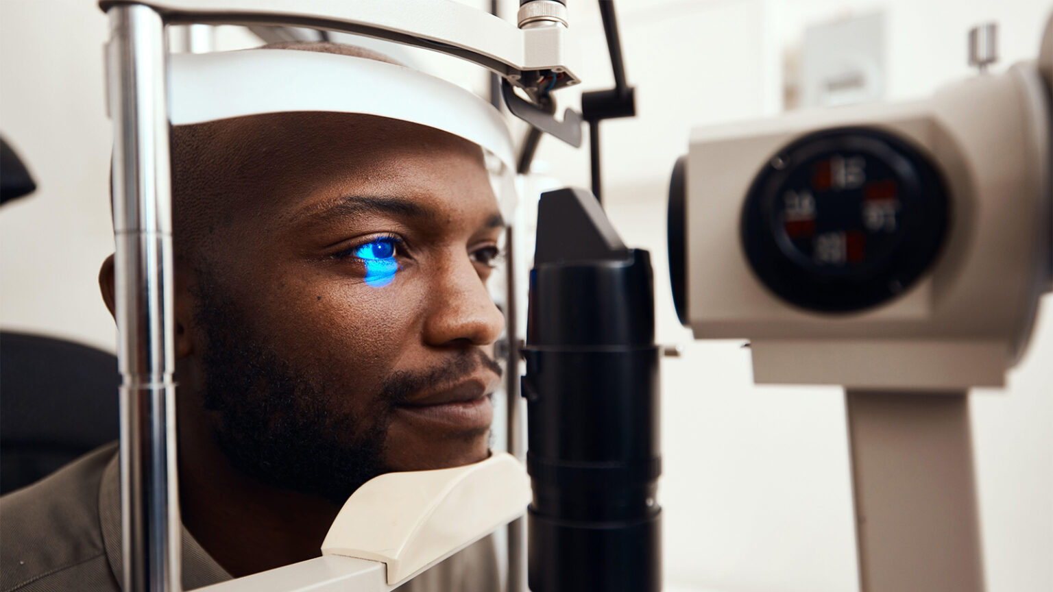 Undetected Eye Disease May Be Common in Black Adults
