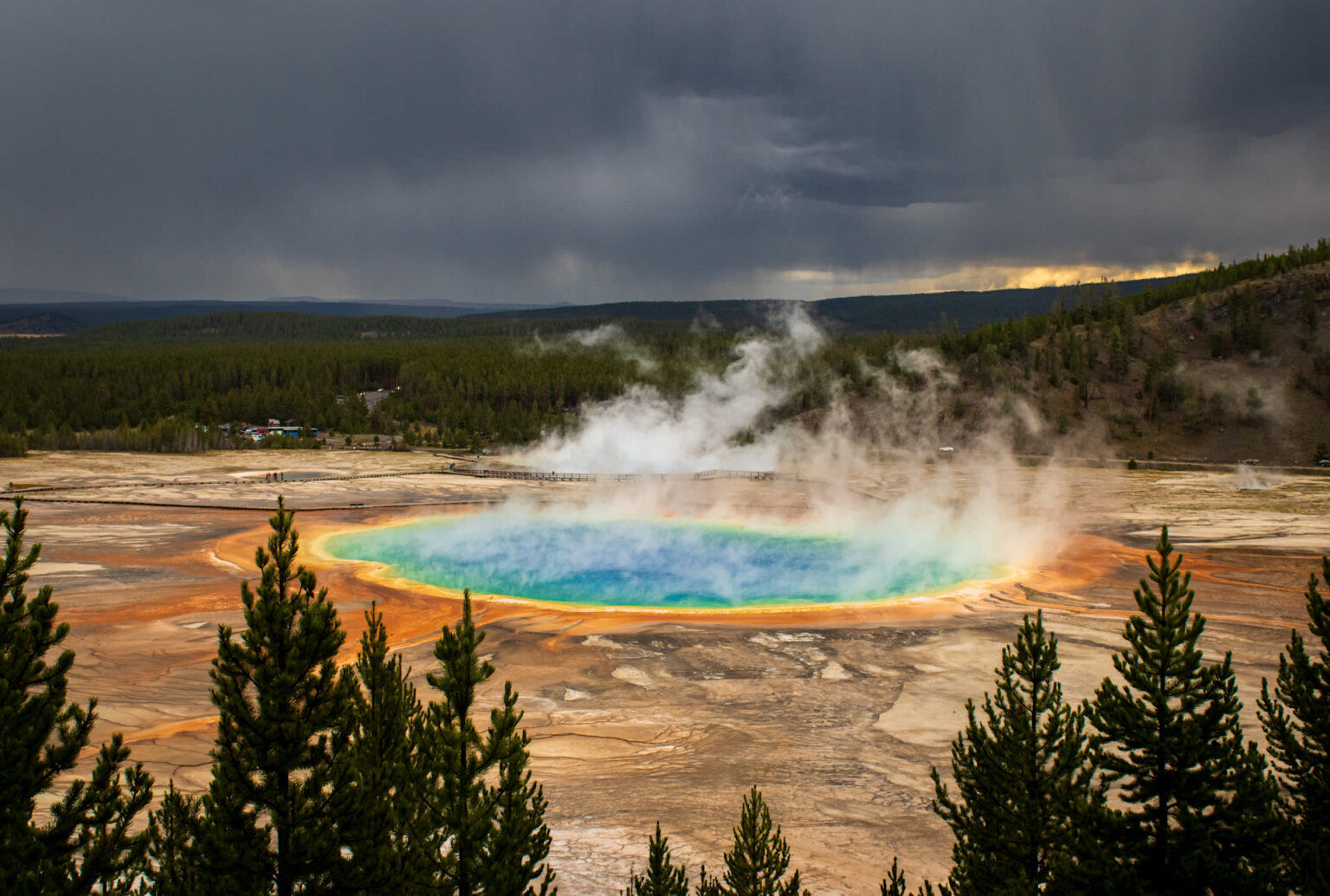Yellowstone hiding more than 80,000 quakes below its surface…