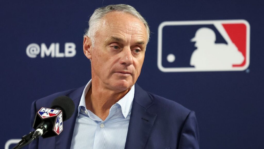 Manfred downplays CBA spat with Phillies’ Harper
