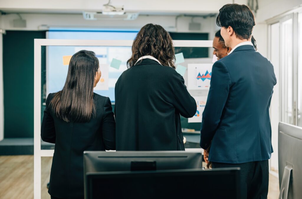 7 Effective Strategies to Develop Employees for Success