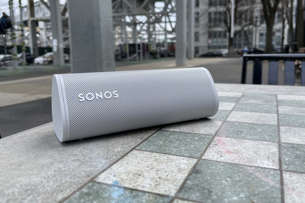 Sonos owns up to “limited” reports of overheating Roam speakers