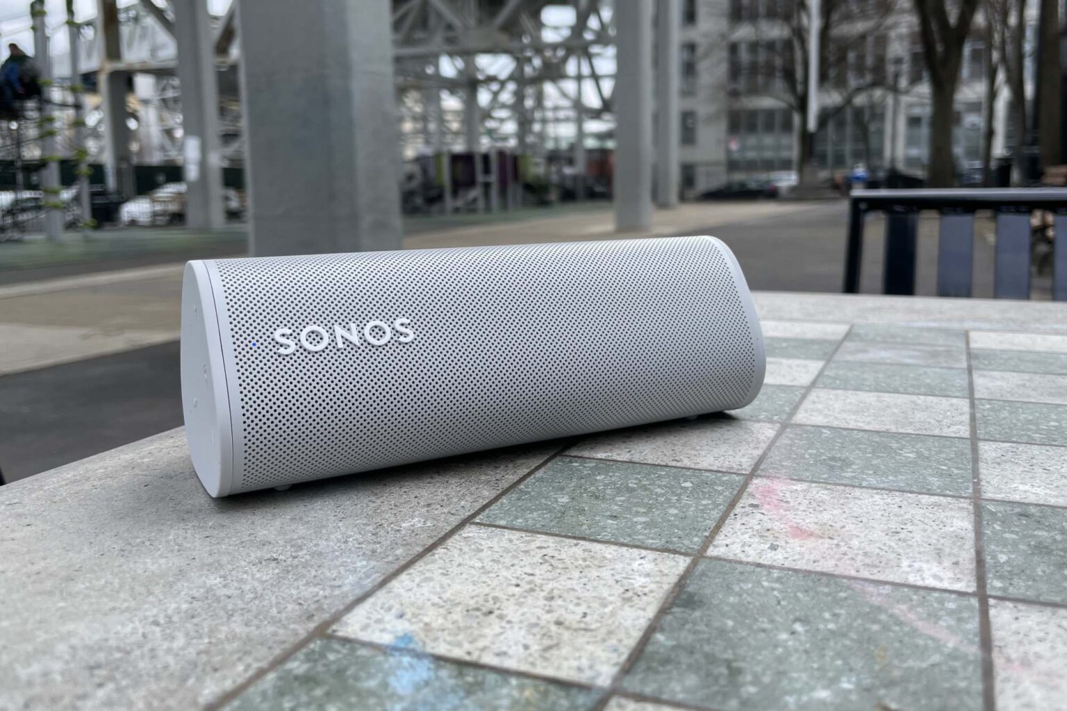 Sonos owns up to “limited” reports of overheating Roam speakers
