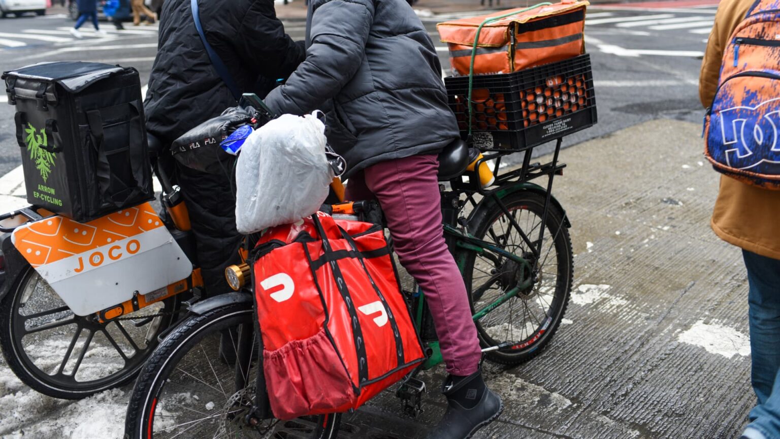 DoorDash shares rise on earnings, revenue beat