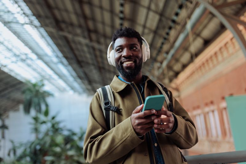 The brutal reasons why clients stop hiring you (and how to fix it) The brutal reasons why clients stop hiring you (and how to fix it)