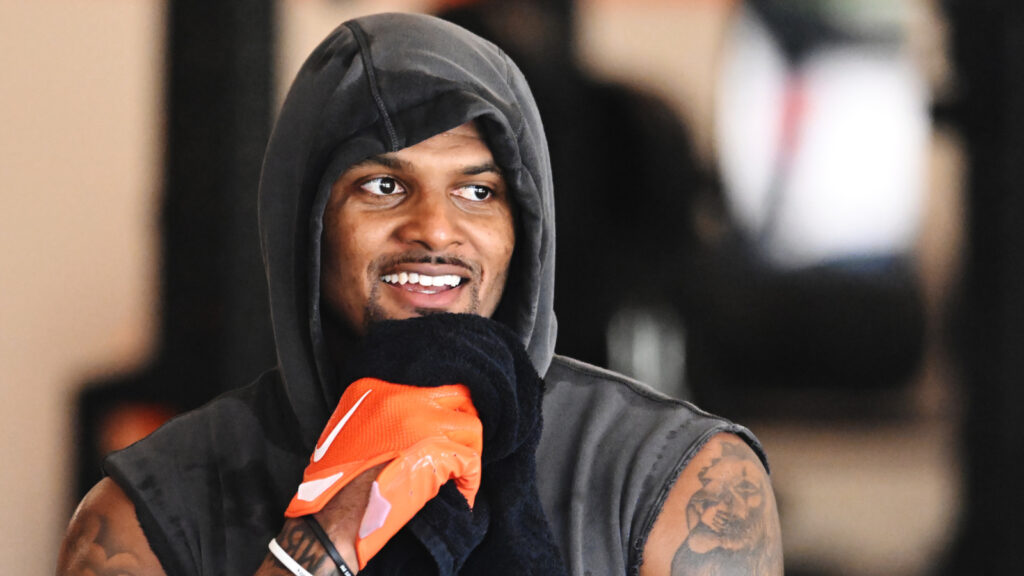 Browns ‘leaving their possibilities open’ for shocking quarterback development