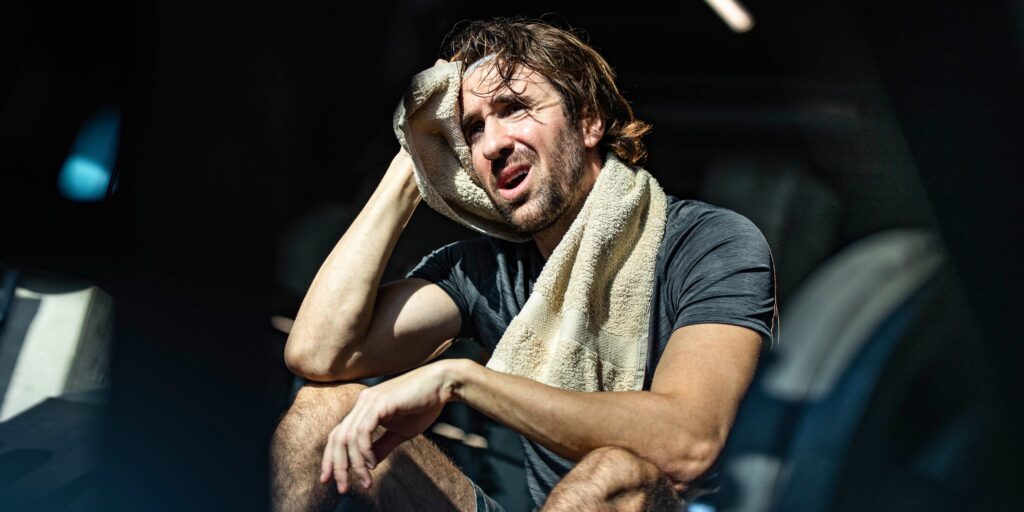 The 4 Skincare Benefits of a Post-Workout Shower, According to Dermatologists