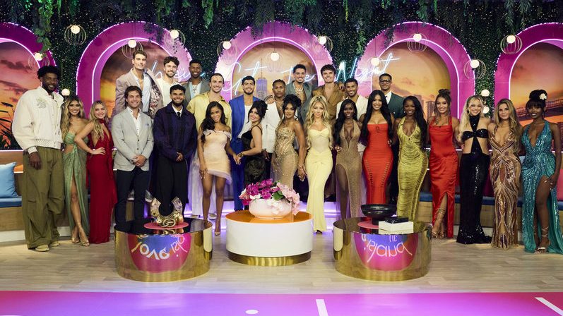‘Love Island USA’ S7 Reunion: Official Couple Photos, Best Looks, And More ‘Love Island USA’ S7 Reunion: Official Couple Photos, Best Looks, And More