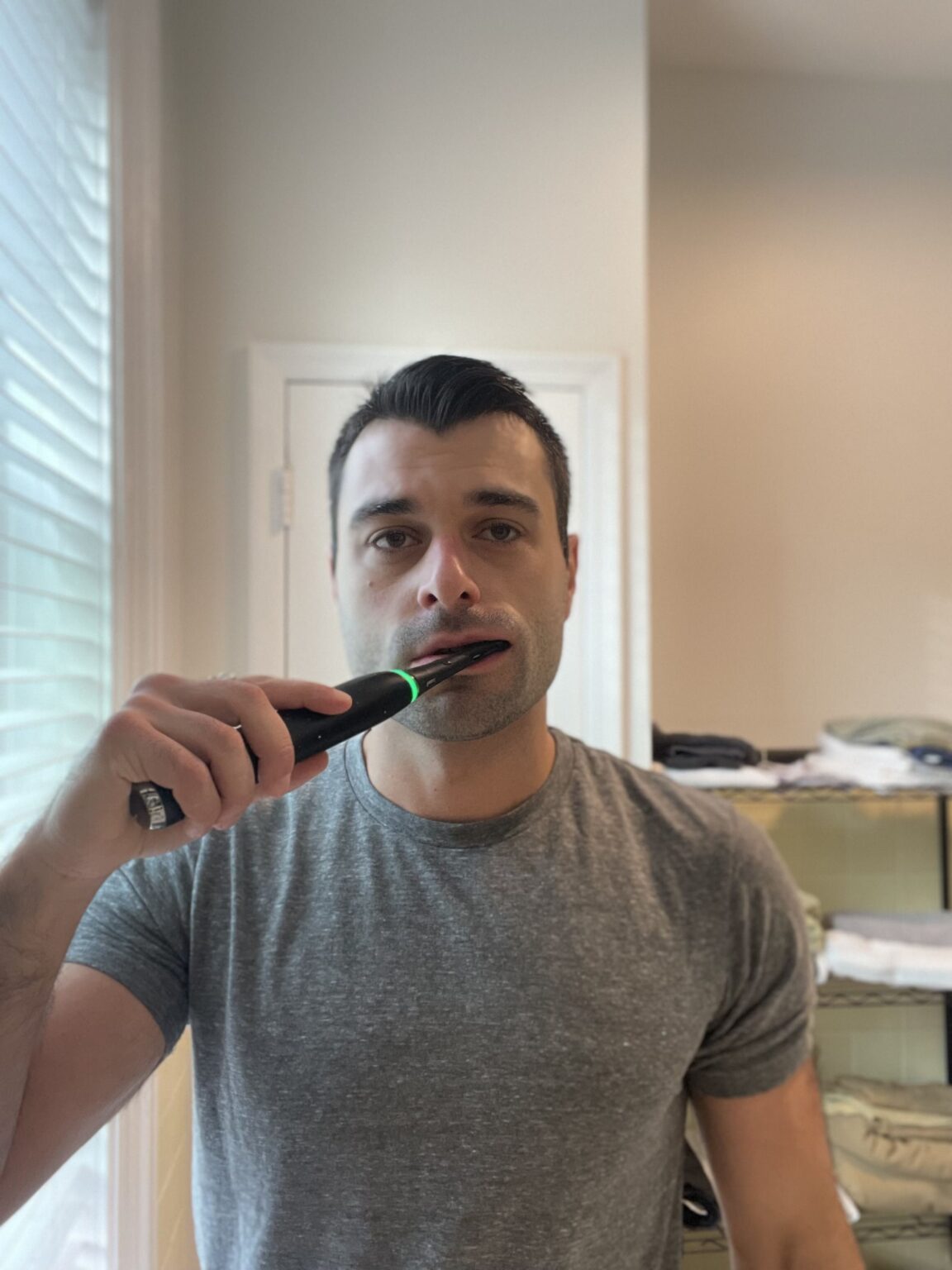 Oral-B iO Series 10 Electric Toothbrush Review: Dentist-Level Clean at Home