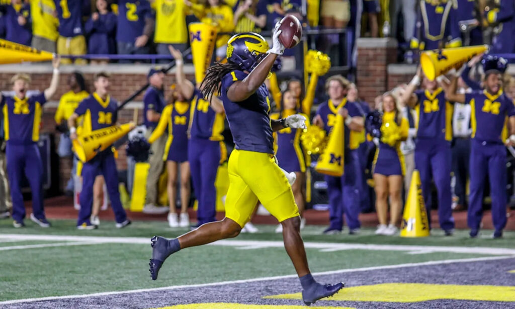 Sherrone Moore rips targeting ejection of Michigan LB Jaishawn Barham, will appeal to B1G