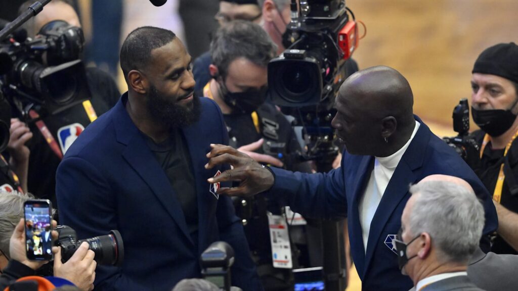 Former Lakers Hall of Famer Disrespects LeBron James While Discussing Michael Jordan