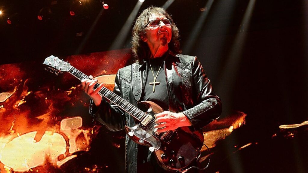 “I always wanted a Les Paul but I couldn’t play them”: Tony Iommi on why he never became a Les Paul player – despite wanting to become one