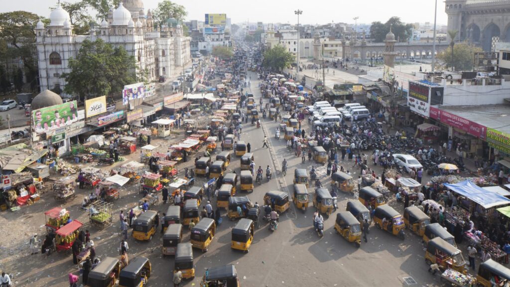 Asia markets trade mixed as investors assess SCO summit amid tariff uncertainty Asia markets trade mixed as investors assess SCO summit amid tariff uncertainty