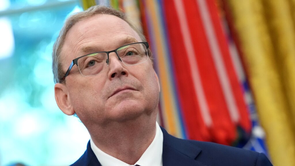 White House’s Hassett says Fed Needs to be Fully Independent From Trump