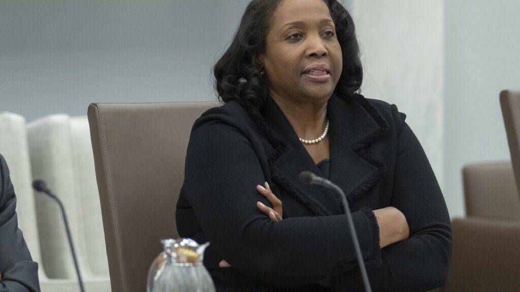 Court rules Lisa Cook can remain a Fed governor for now