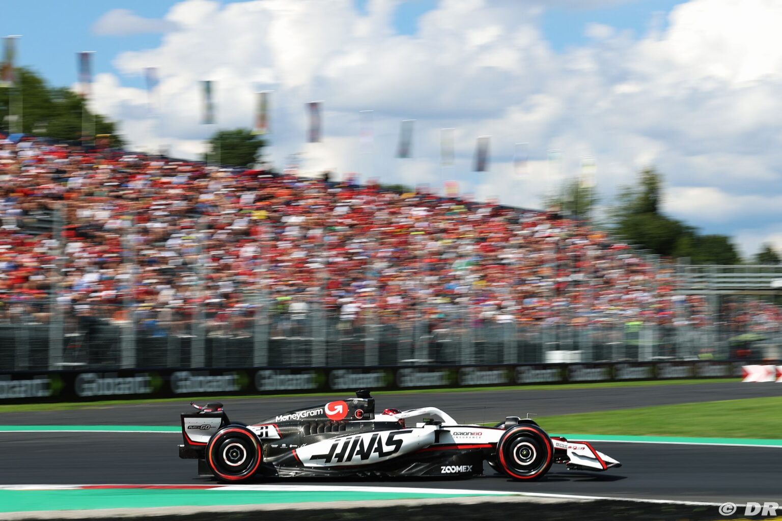 Pour Haas F1, l’américaine Cadillac F1, une équipe à battre comme les autres selon Ocon