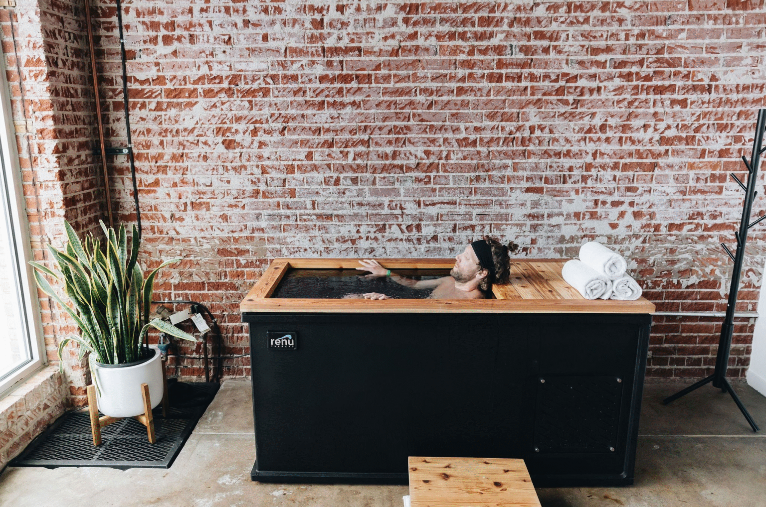 6 Best Cold Plunges for Recovery in 2025, Tested and Reviewed by Editors