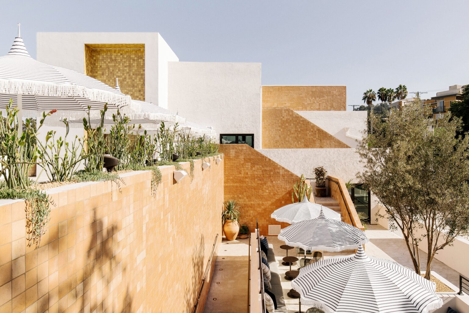 Where to Stay in LA if You Like to Eat Where to Stay in LA if You Like to Eat