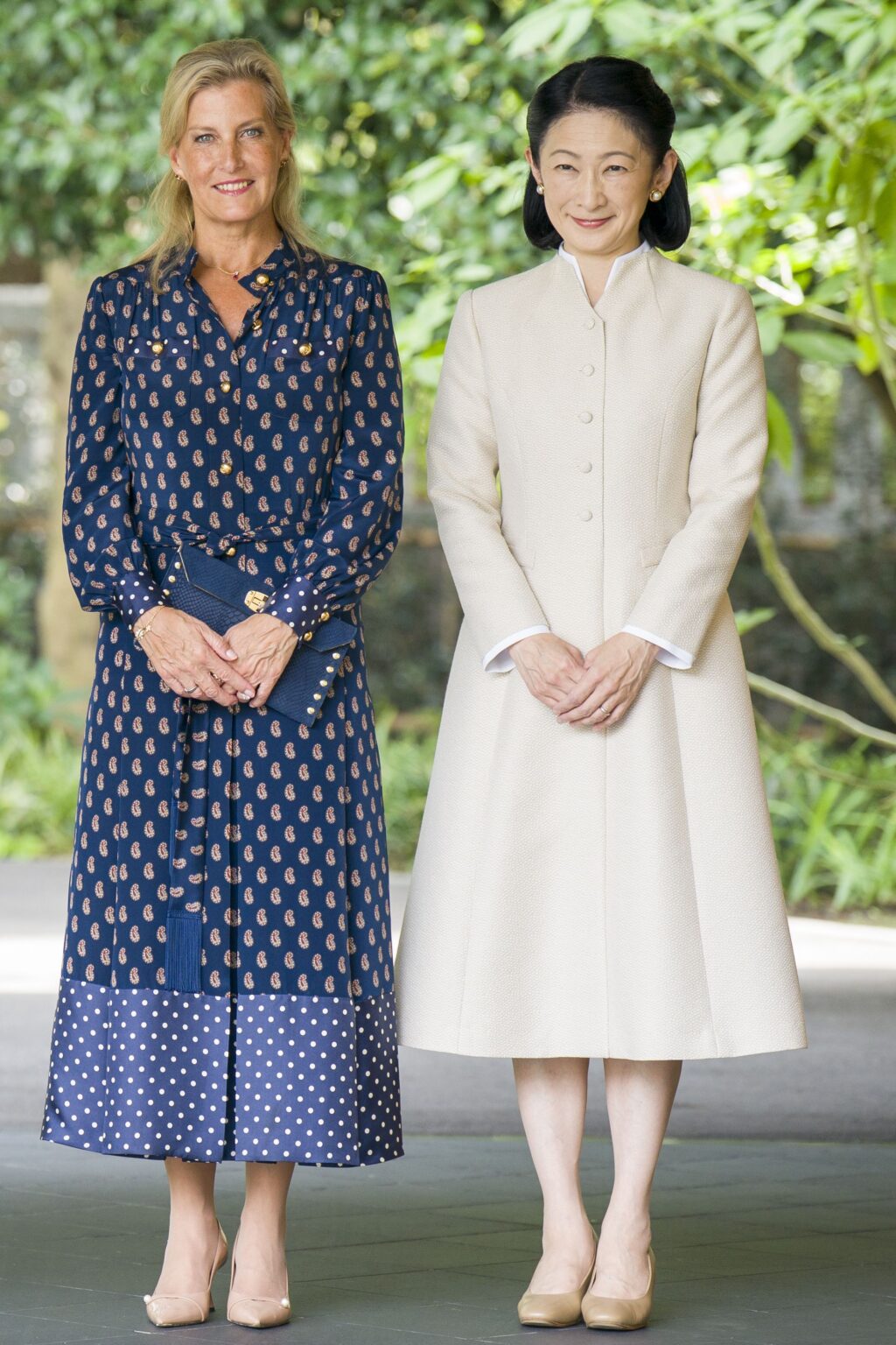 Sophie of Edinburgh Packed an Impressive Suitcase of Shirt Dresses For Her Japan Trip