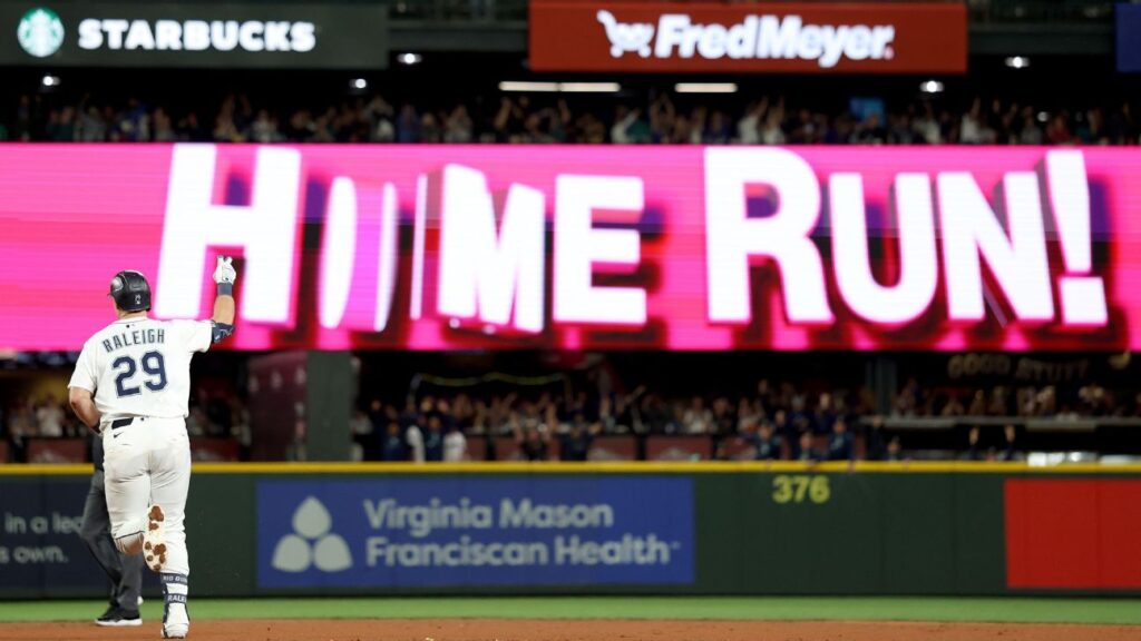Raleigh meets fan who gave 60th HR ball to boy