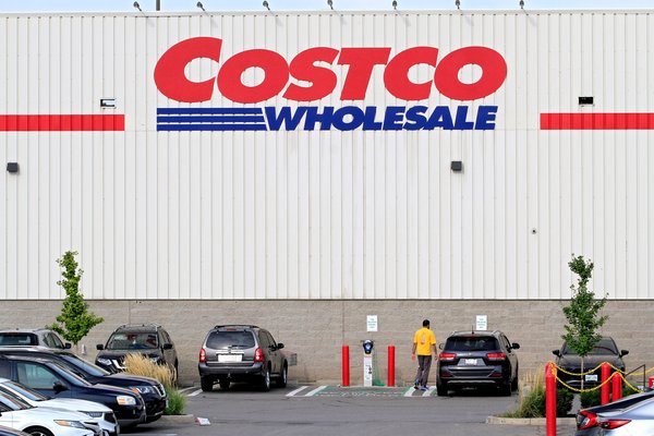Costco earnings beat estimates, showing consumers are prioritizing value Costco earnings beat estimates, showing consumers are prioritizing value