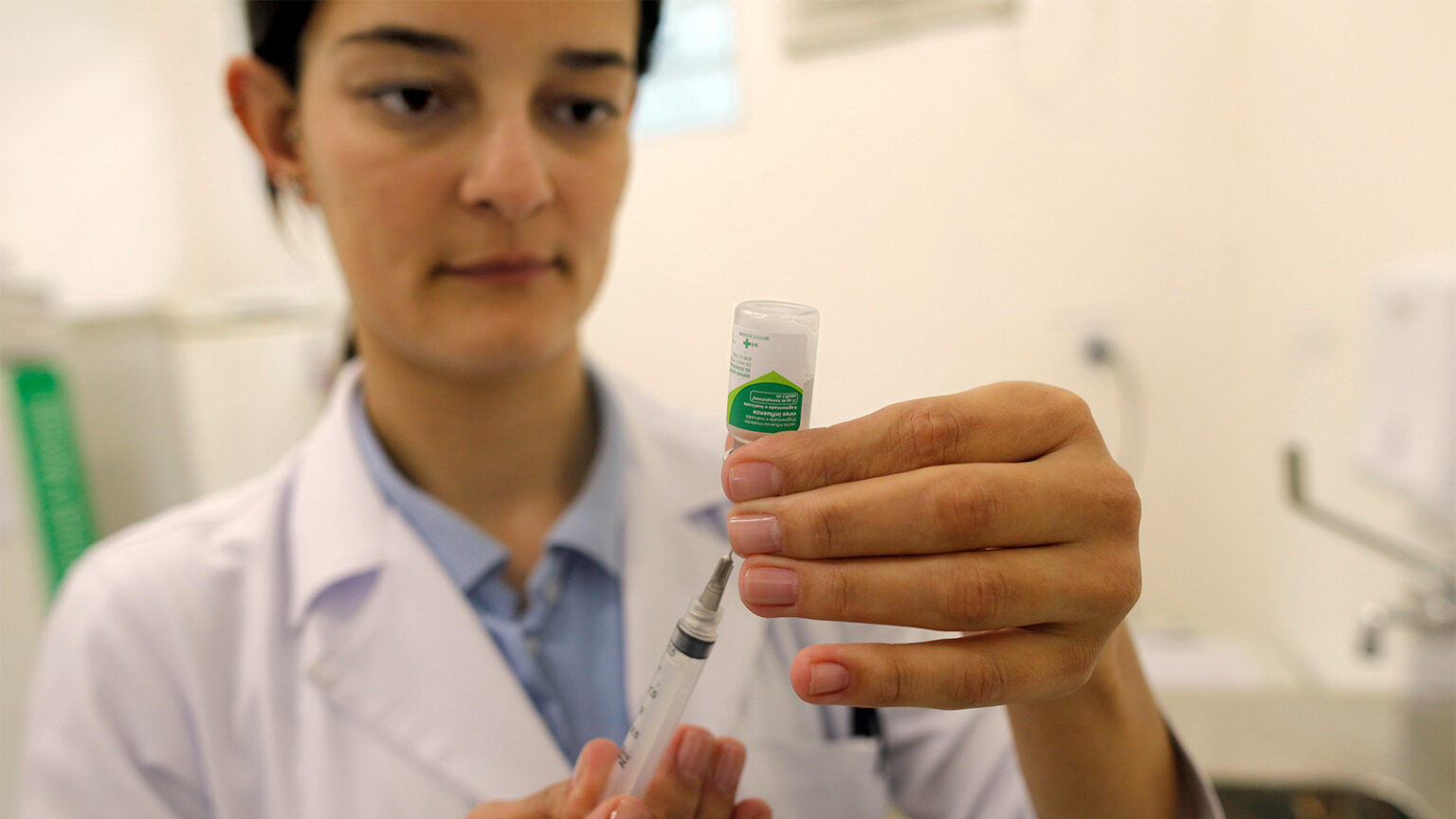 CDC Report Hints at the Effectiveness of This Year’s Flu Shot CDC Report Hints at the Effectiveness of This Year’s Flu Shot