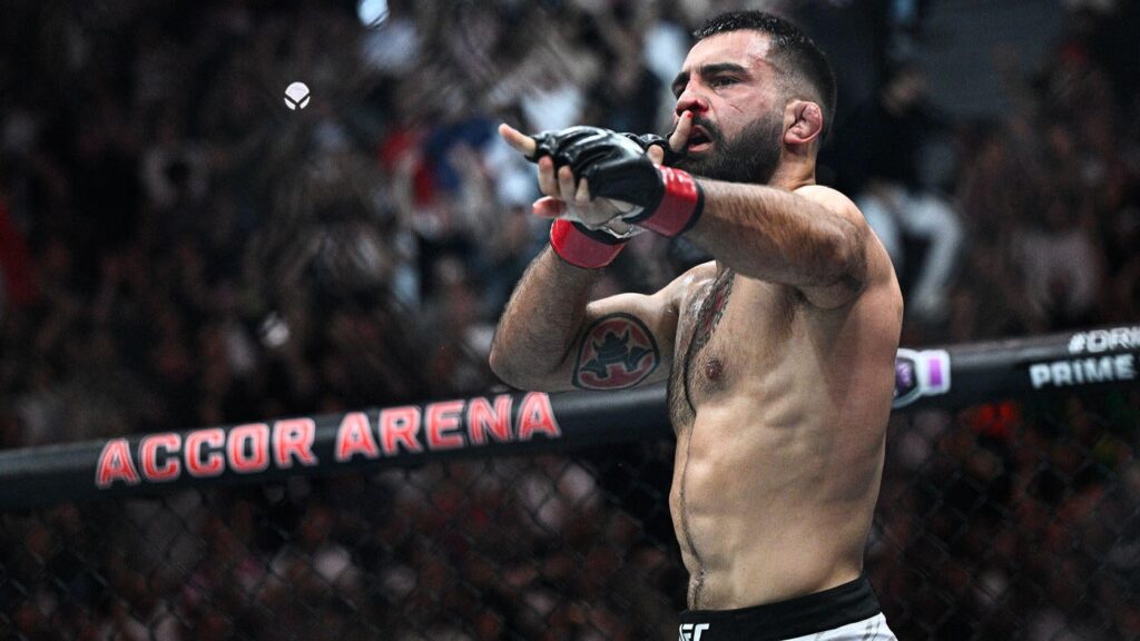 Beneil Dariush vs. Benoit Saint Denis added to stacked UFC 322 card in New York City