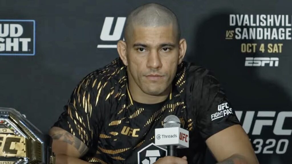 Alex Pereira ‘pretty sure’ he broke his foot in UFC 320 title fight