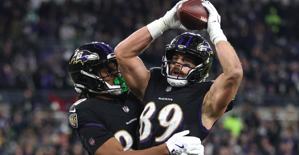 Should the Eagles trade for Mark Andrews?