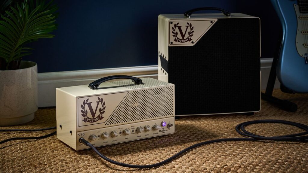 “Adding a few tweaks to the winning formula… The perfect pedal platforms”: Victory V40 The Duchess MK II Deluxe Combo and Lunch Box head review “Adding a few tweaks to the winning formula… The perfect pedal platforms”: Victory V40 The Duchess MK II Deluxe Combo and Lunch Box head review